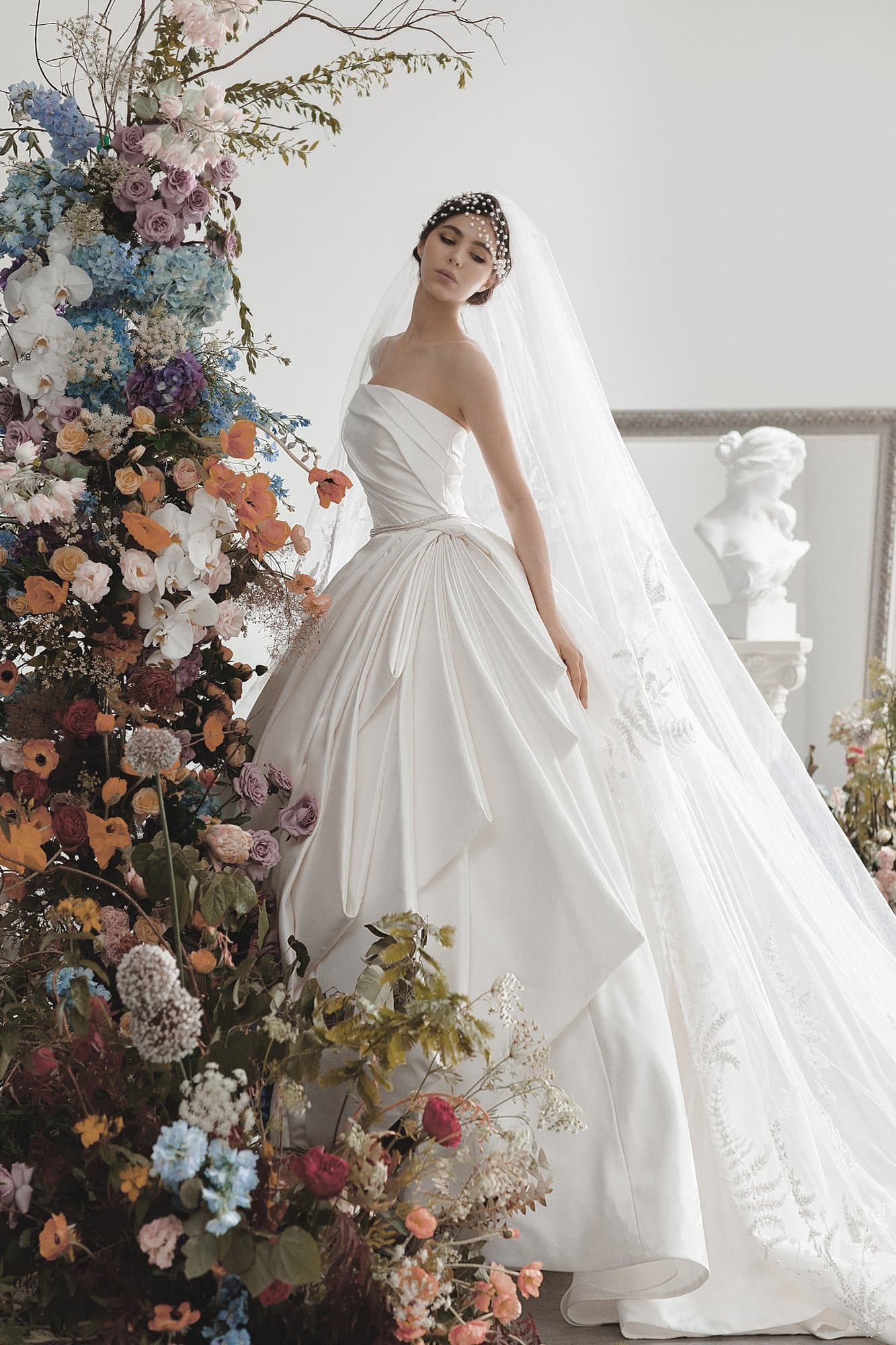 SATIN CORSET WEDDING GOWN