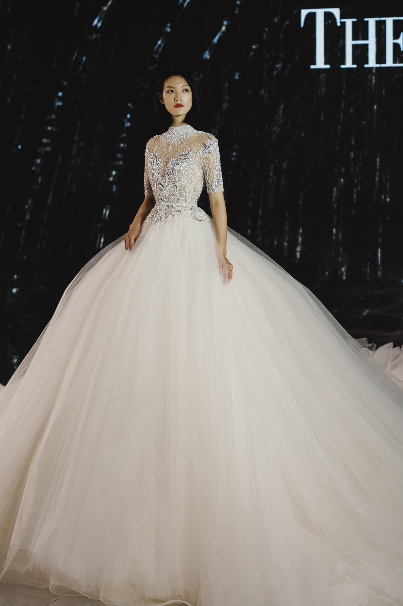 DREAMY WEDDING GOWN