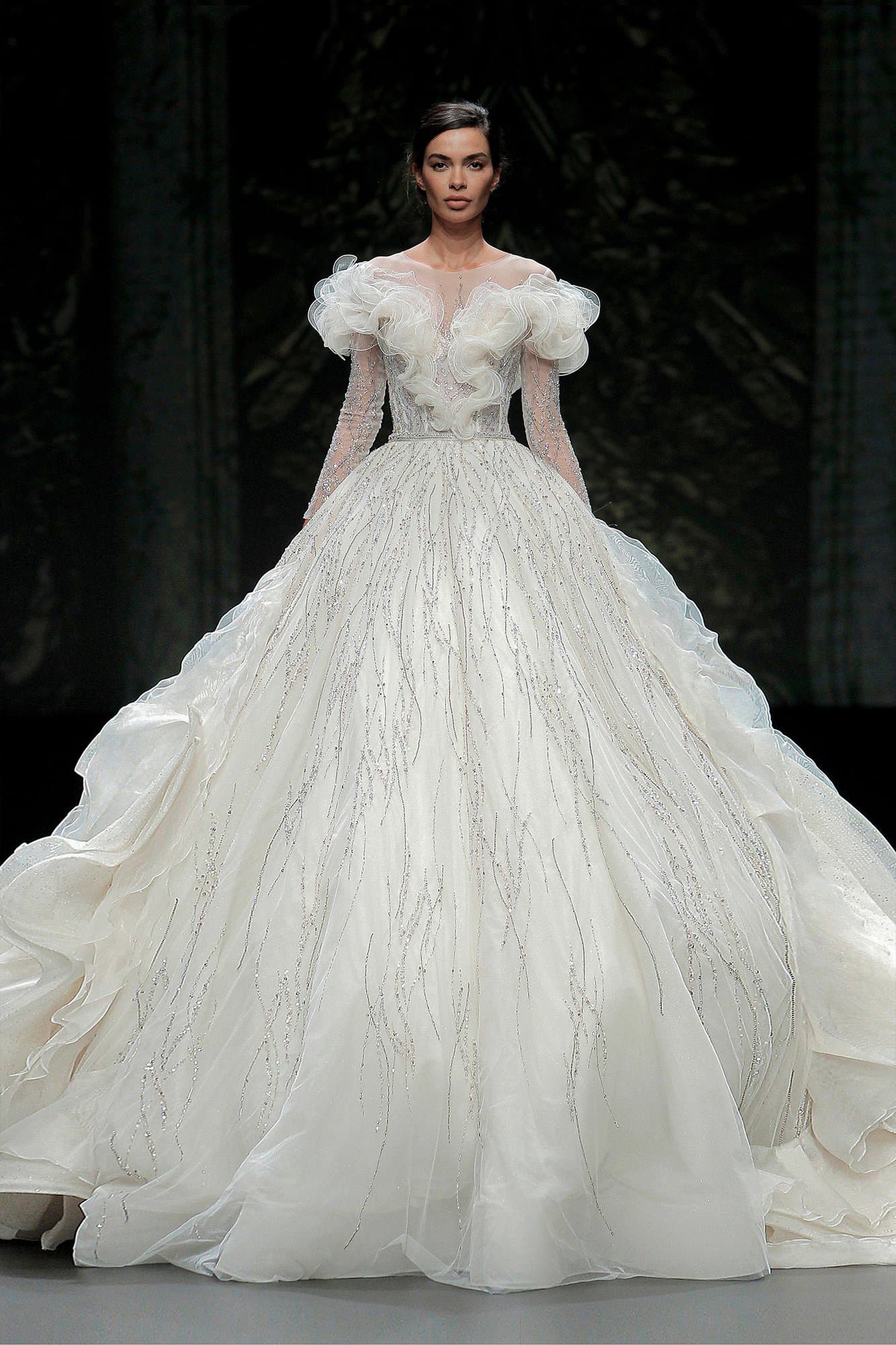 FLOUNCS ROYAL WEDDING GOWN