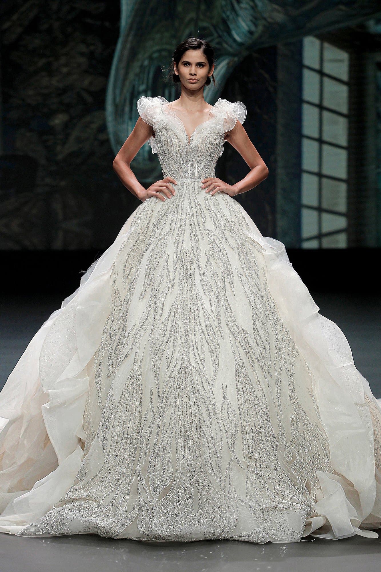FLOUNCS ROYAL WEDDING GOWN