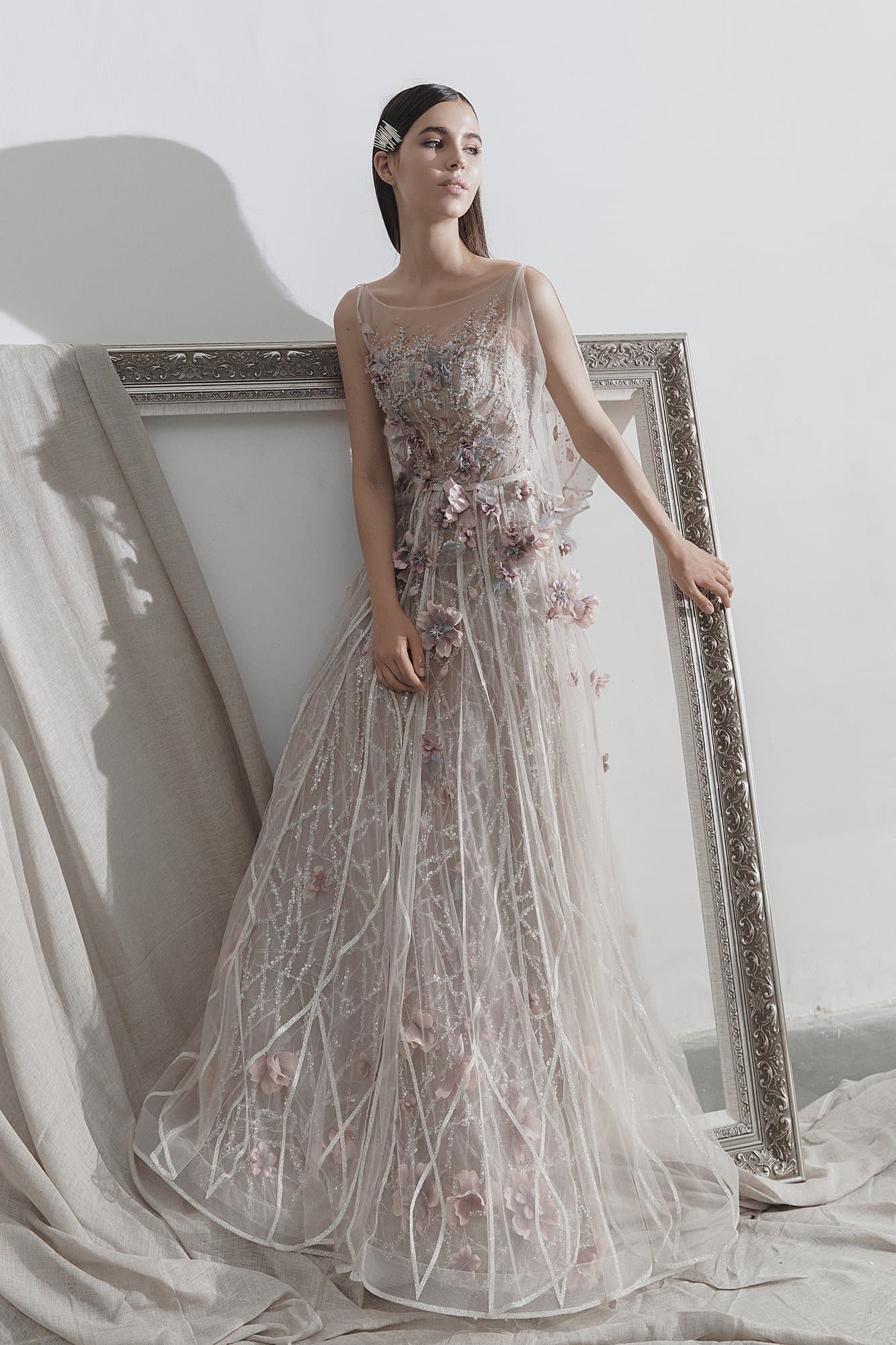 SLEEVELESS DRESS